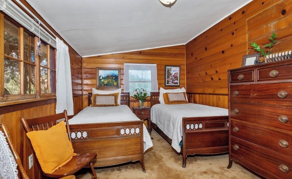 Photo of Bedroom in Mountain Club