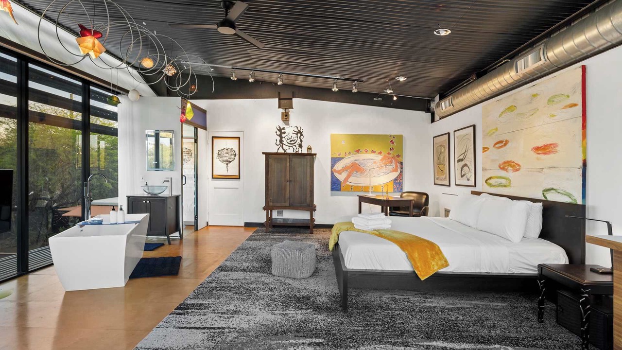 Photo of Bedroom in Central Scottsdale