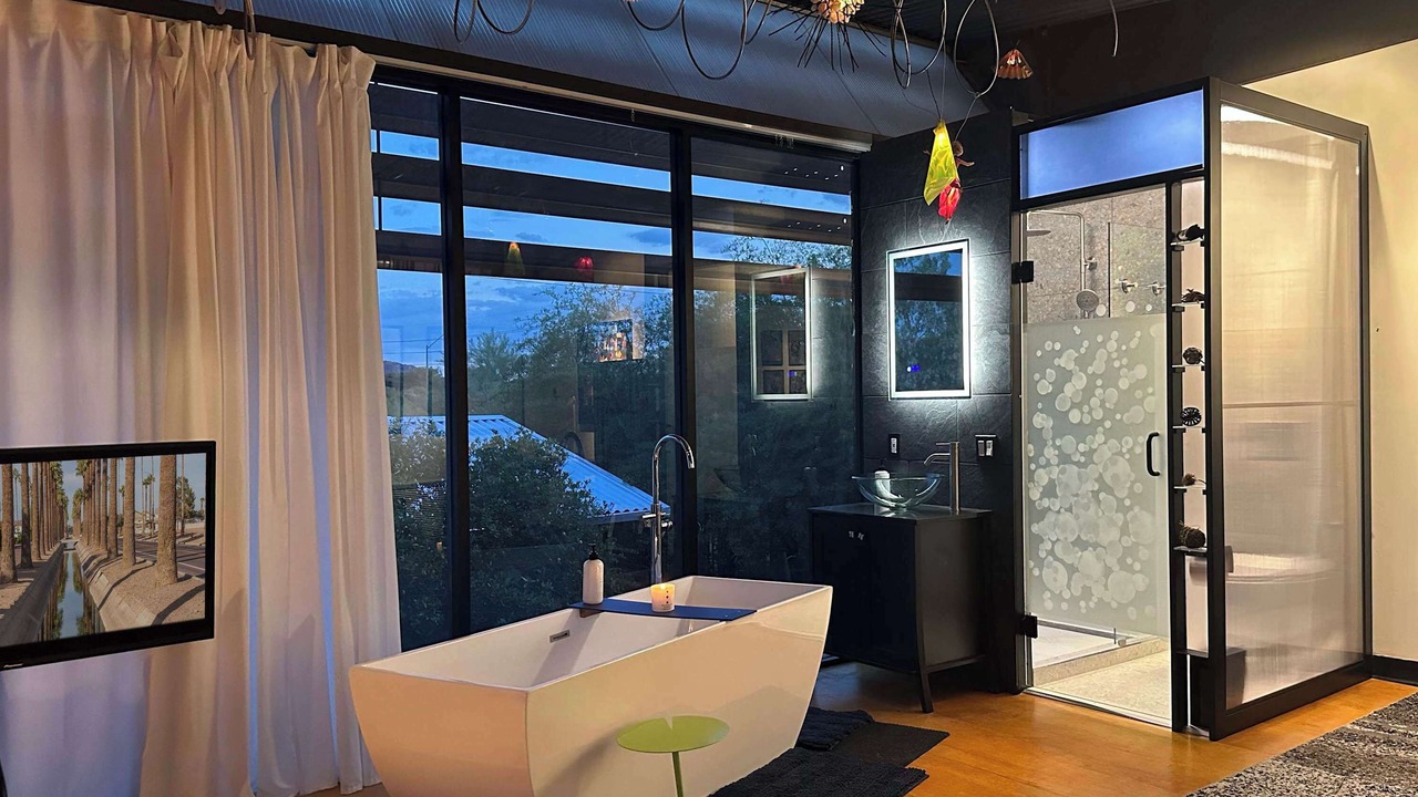 Photo of Bathroom in Central Scottsdale