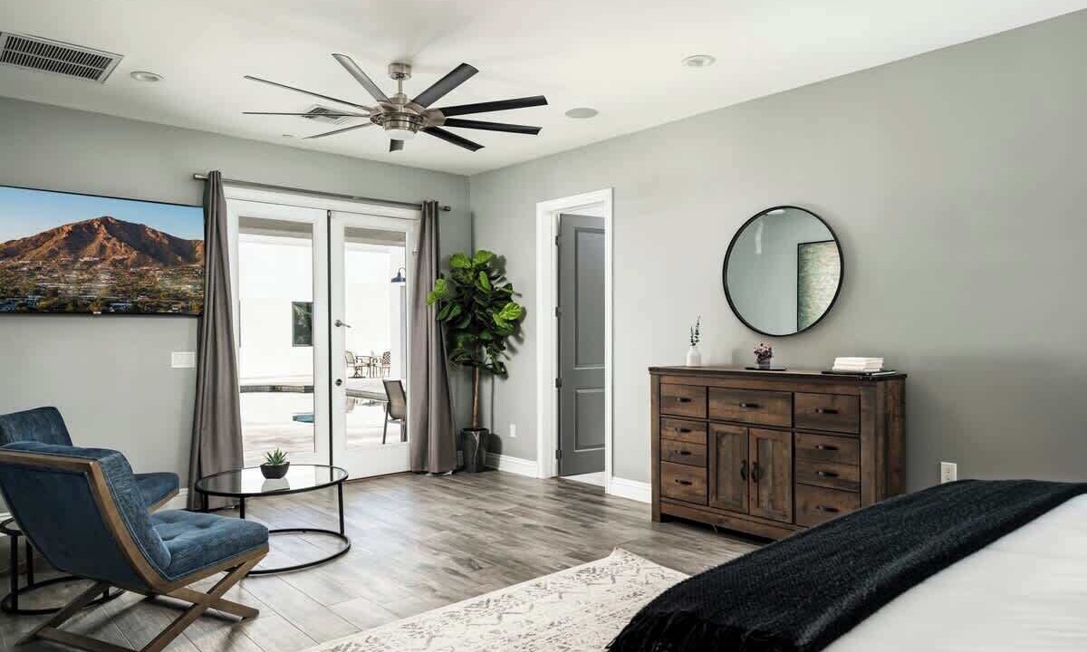 Photo of Bedroom in Paradise Valley Village