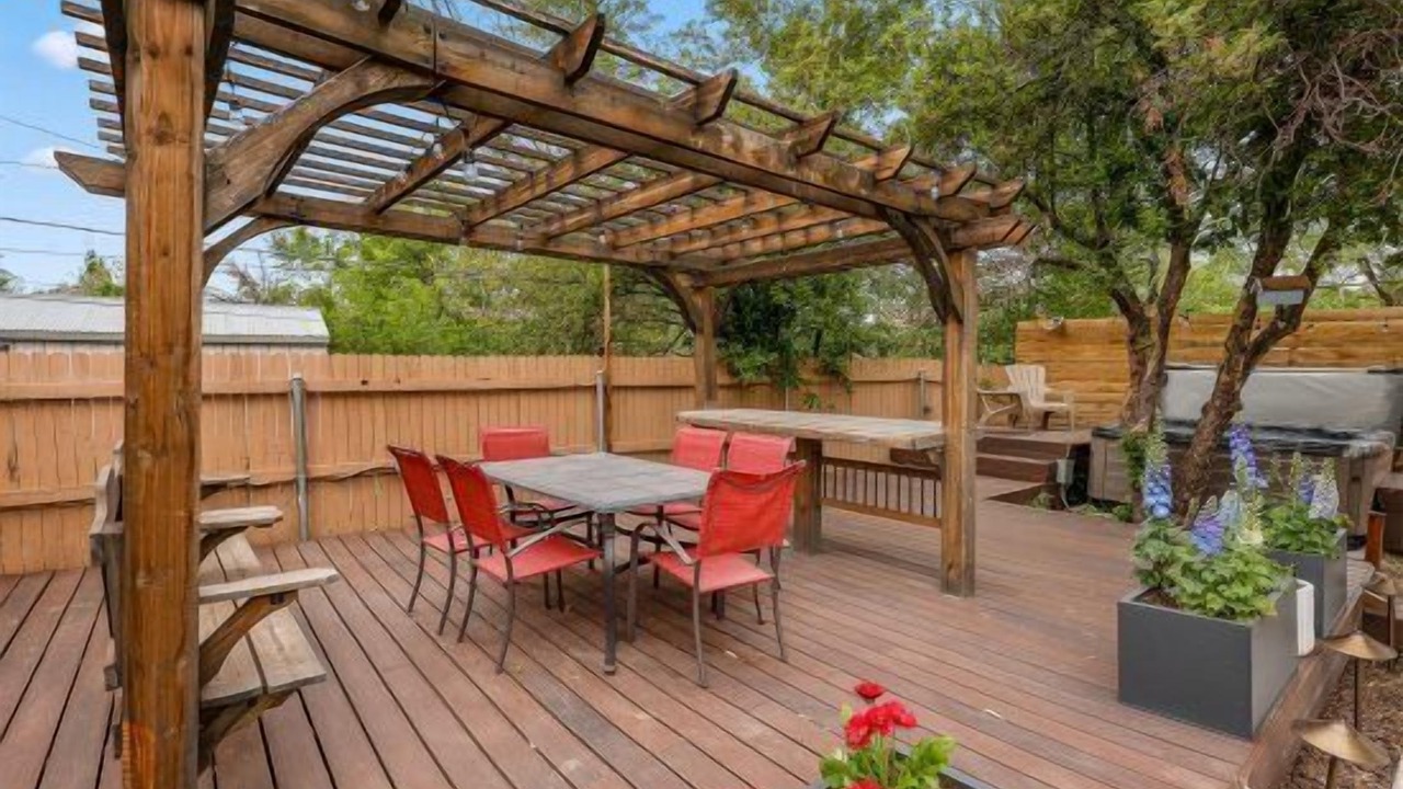 Photo of Outdoor in Southside