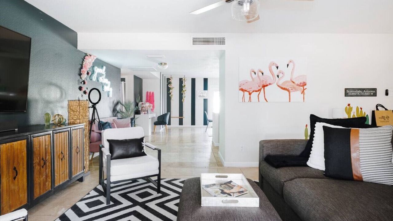 Photo of Livingroom in Pointe Scottsdale