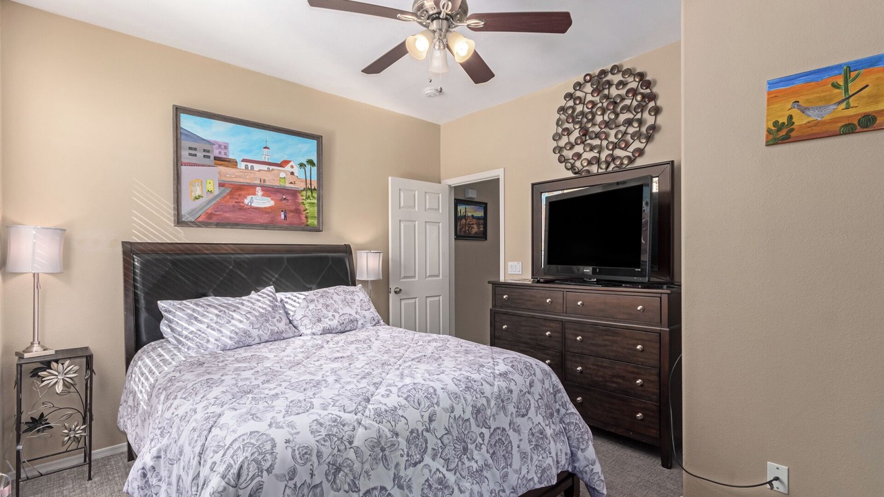 Photo of Bedroom in Garden Lakes