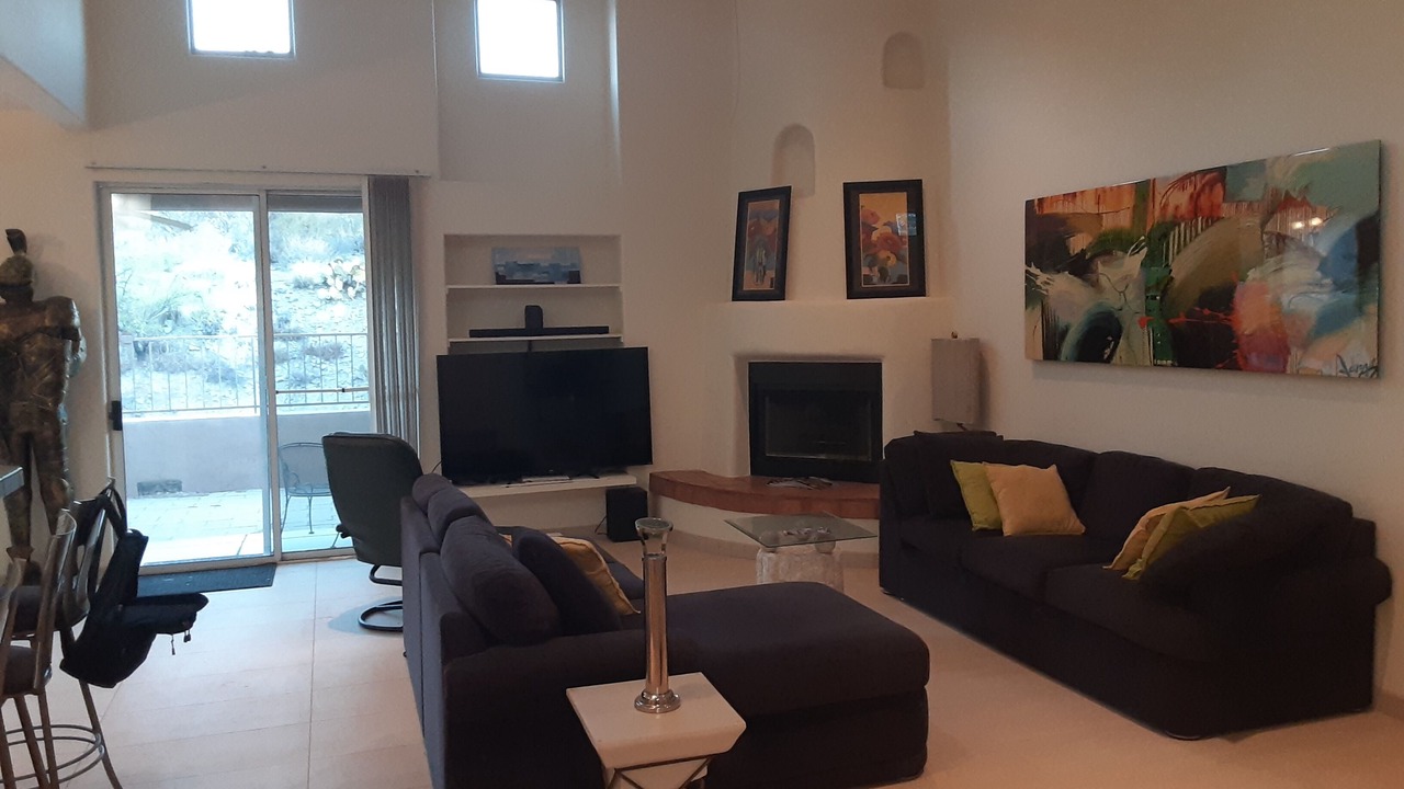 Photo of Livingroom in Starr Pass