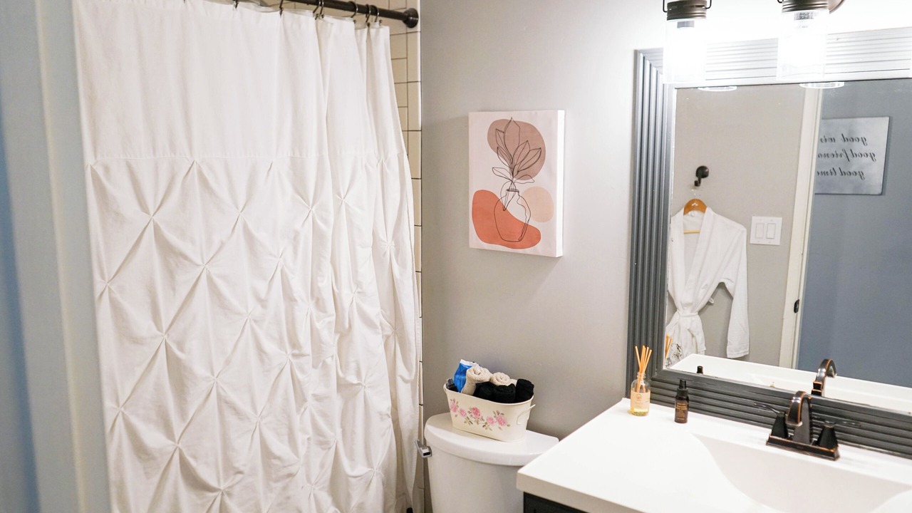 Photo of Bathroom in New Papago Parkway