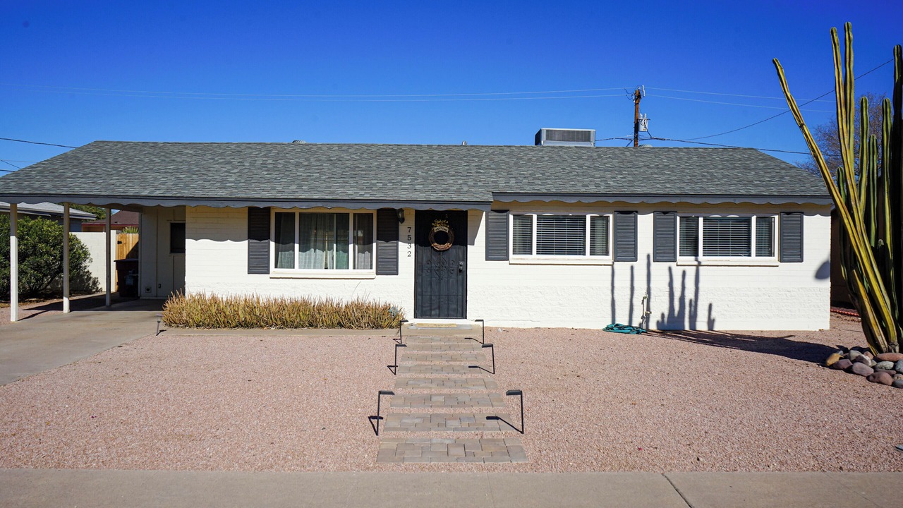 Photo of Outdoor in New Papago Parkway