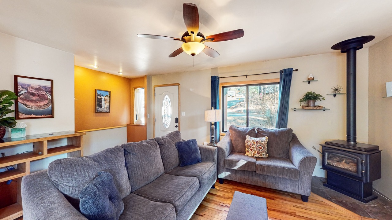Photo of Livingroom in Mountainaire