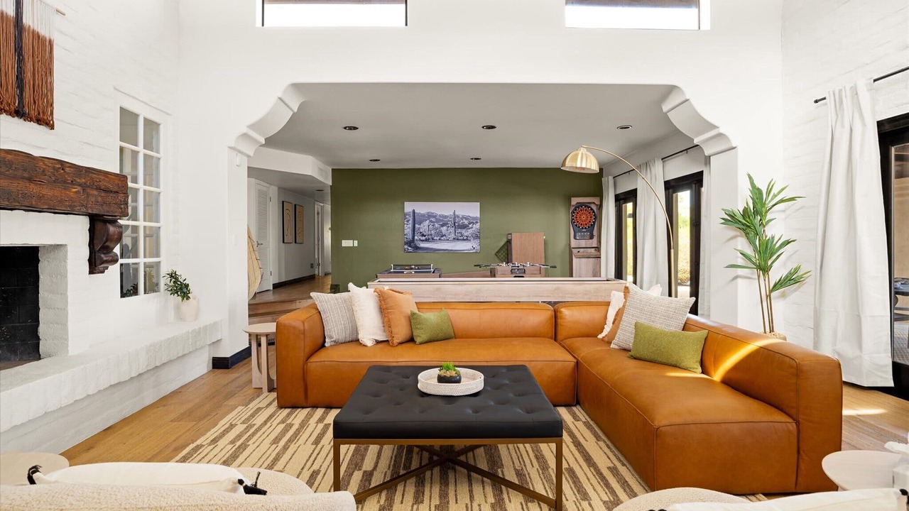 Photo of Livingroom in Paradise View Estates