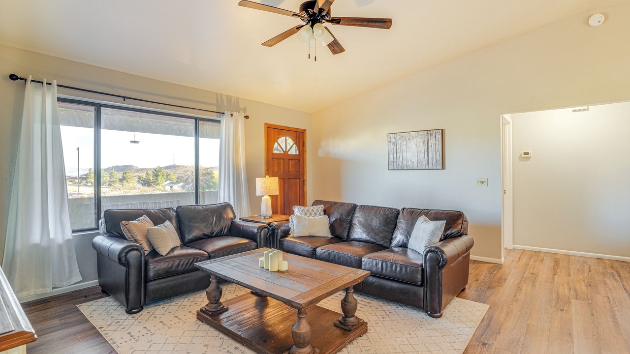 Photo of Livingroom in Spring Valley