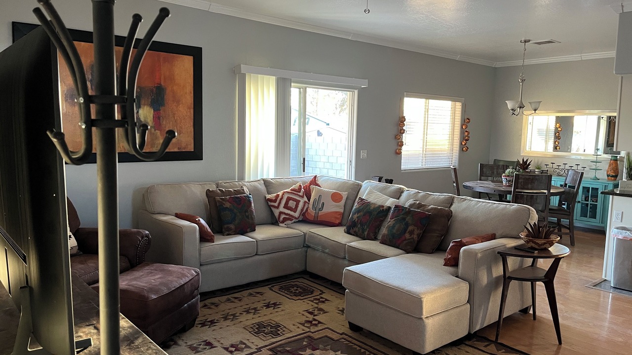 Photo of Livingroom in Eleven Mile Corner