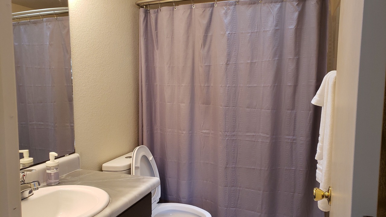 Photo of Bathroom in Drexel Heights