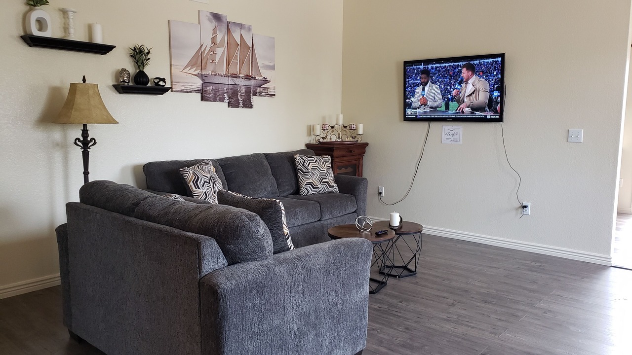 Photo of Livingroom in Drexel Heights