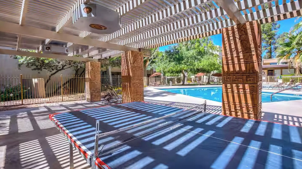 Photo of Outdoor in Entertainment District