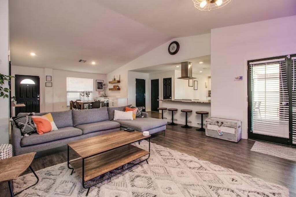 Photo of Livingroom in North Mountain