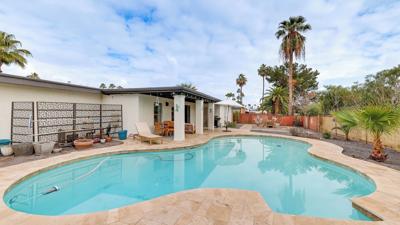 Photo of Outdoor in Raskin Estates