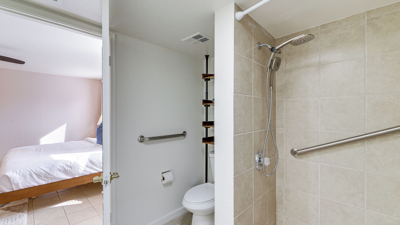 Photo of Bathroom in Raskin Estates