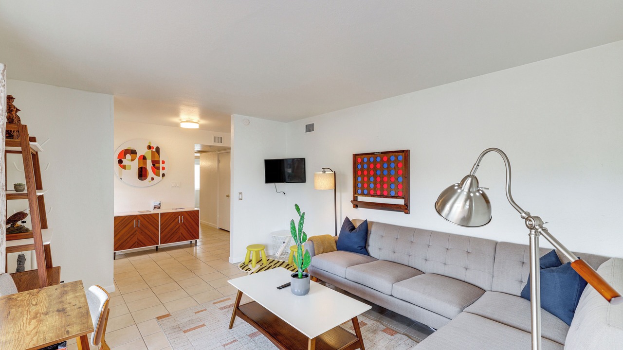 Photo of Livingroom in Raskin Estates