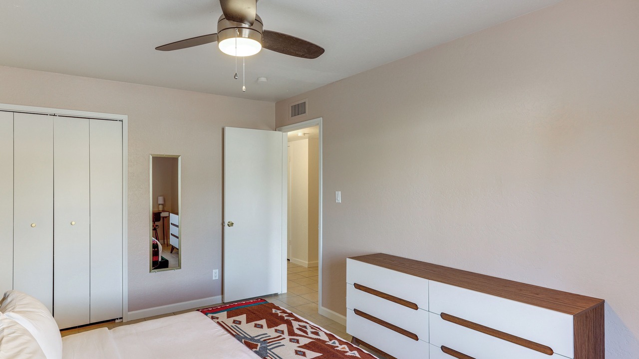 Photo of Bedroom in Raskin Estates