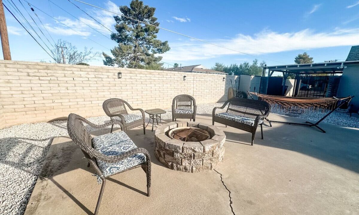 Photo of Outdoor in Rosemont West