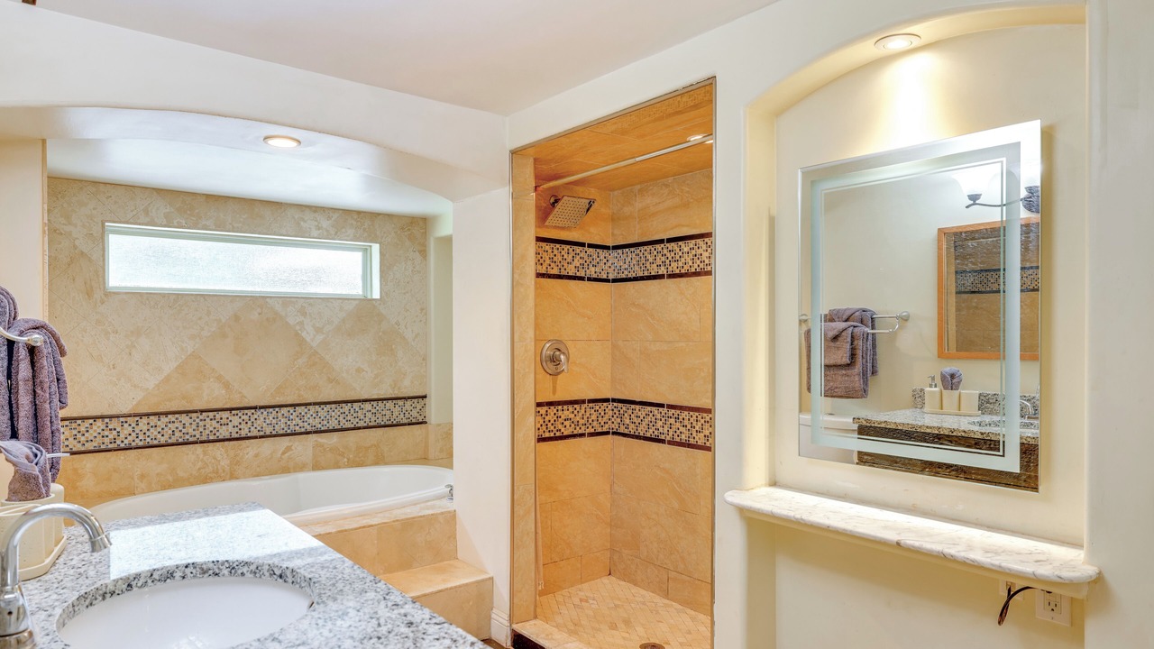 Photo of Bathroom in Alhambra