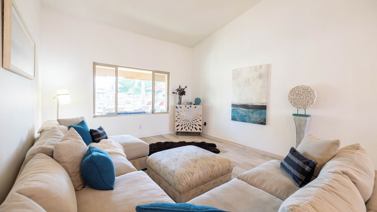 Photo of Livingroom in Arrowhead Ranch