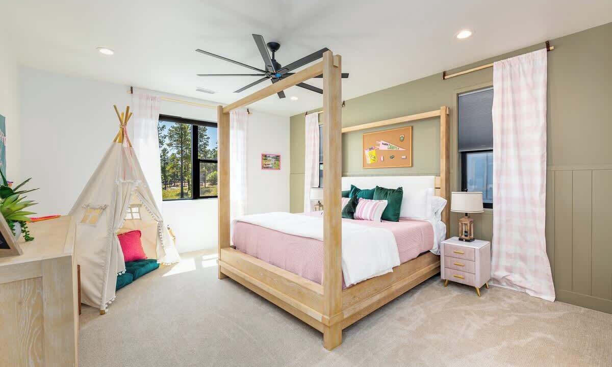 Photo of Bedroom in Flagstaff