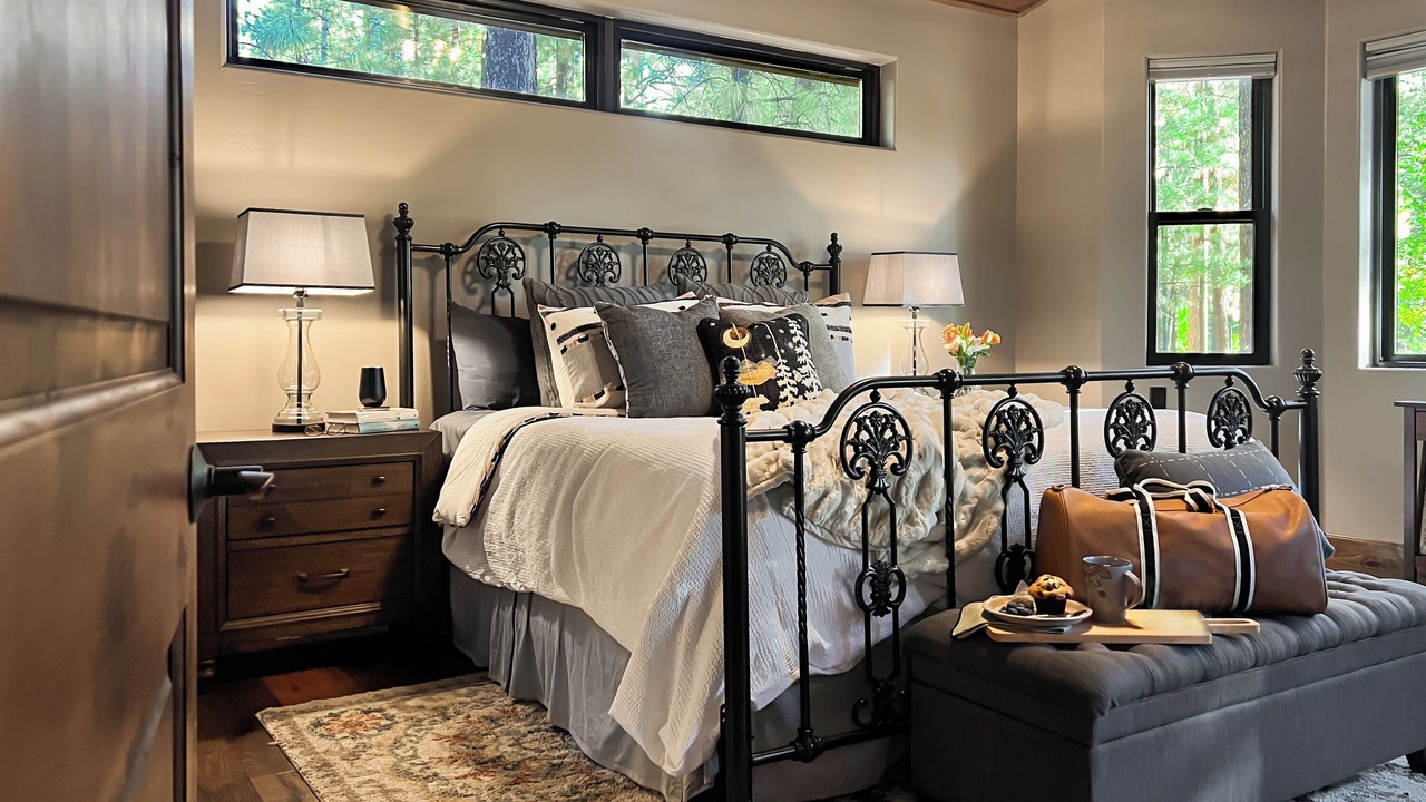 Photo of Bedroom in Pinetop