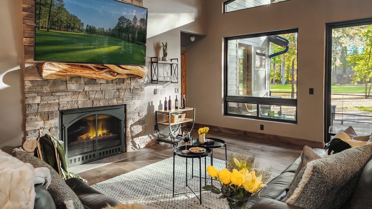 Photo of Livingroom in Pinetop