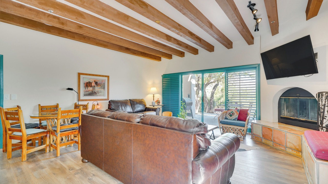 Photo of Livingroom in Starr Pass