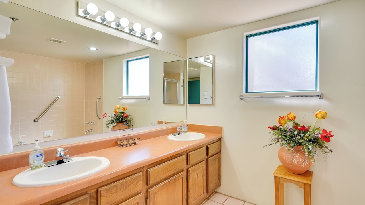 Photo of Bathroom in Starr Pass