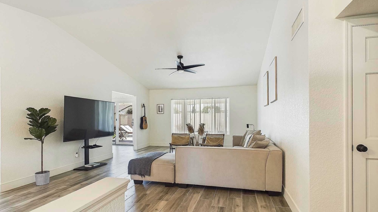 Photo of Livingroom in La Paz At Desert Springs