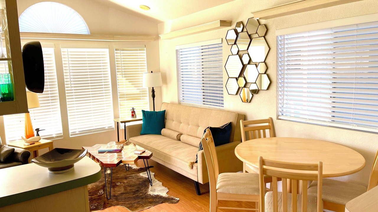Photo of Livingroom in Desert Hot Springs
