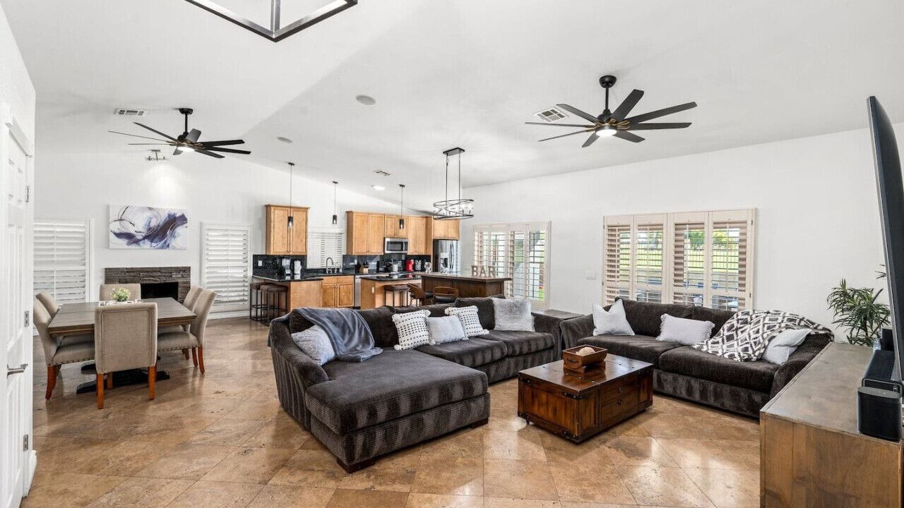 Photo of Livingroom in North Mountain