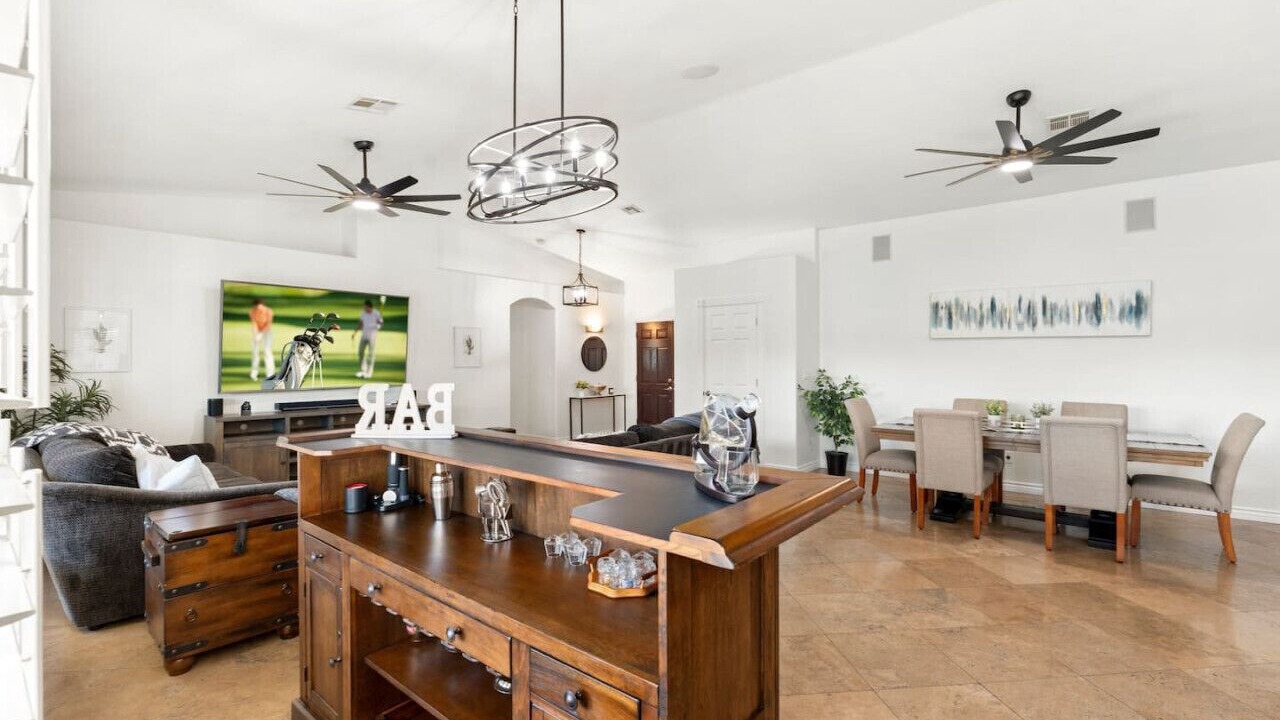 Photo of Livingroom in North Mountain