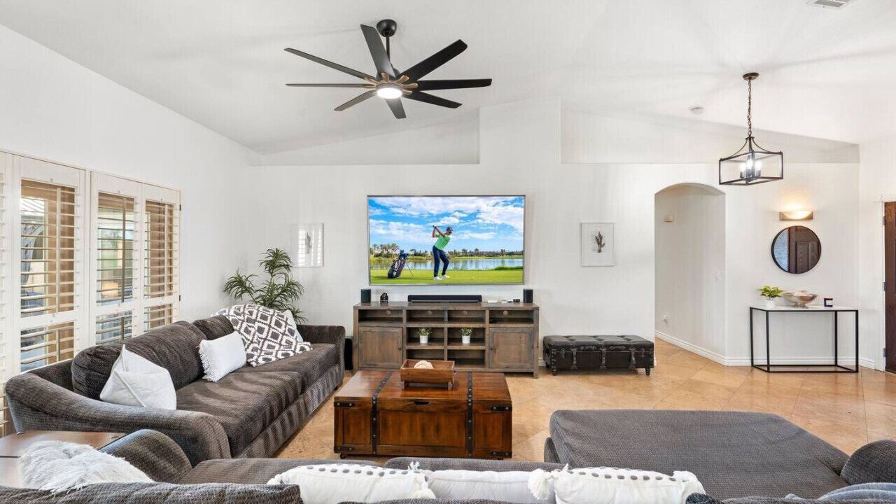 Photo of Livingroom in North Mountain