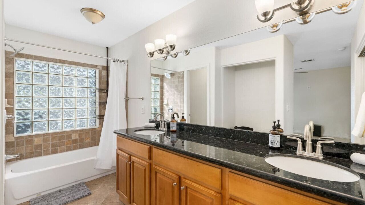 Photo of Bathroom in North Mountain