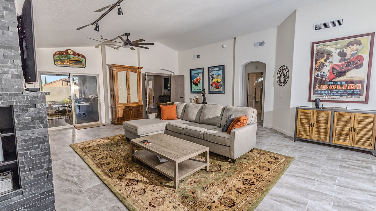 Photo of Livingroom in Quail Crossing