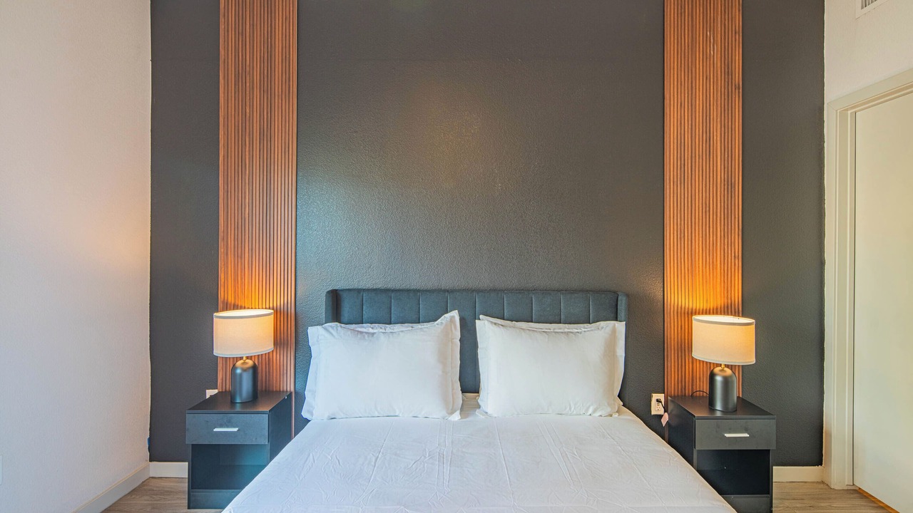 Photo of Bedroom in Evans Churchill