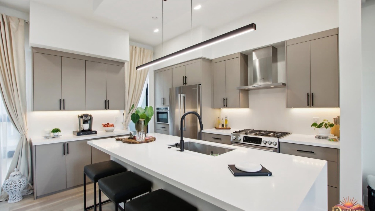 Photo of Kitchen in New Papago Parkway