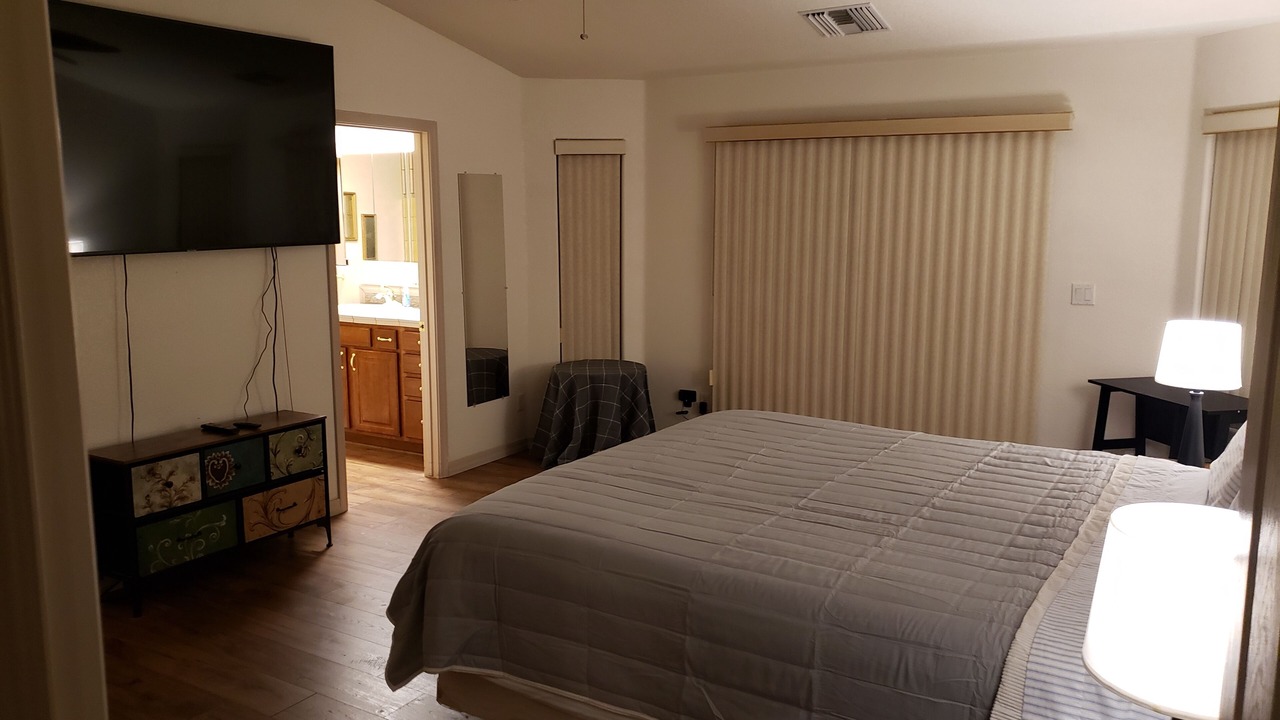 Photo of Bedroom in Sunridge Estates