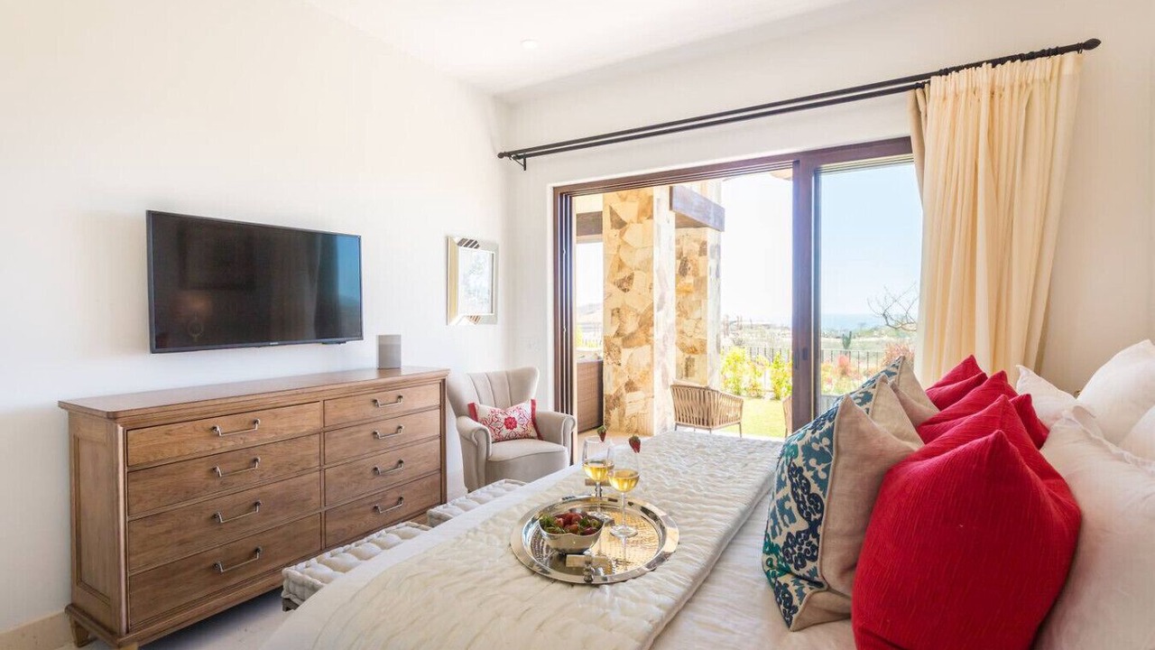 Photo of Bedroom in Buzzards