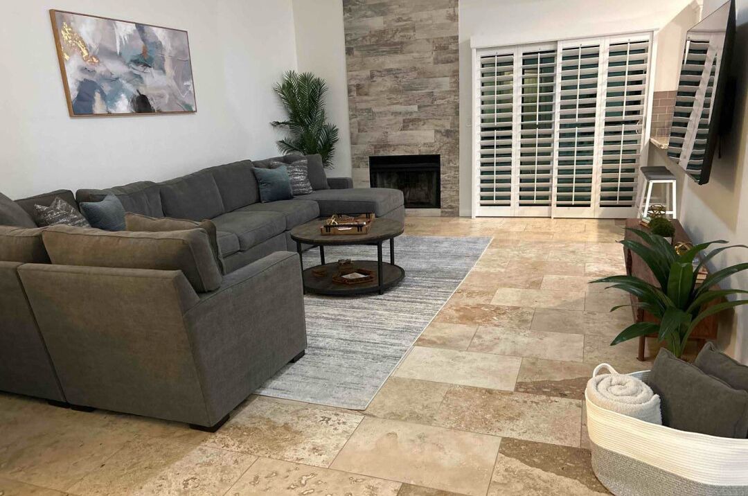 Photo of Livingroom in Paradise Valley Village