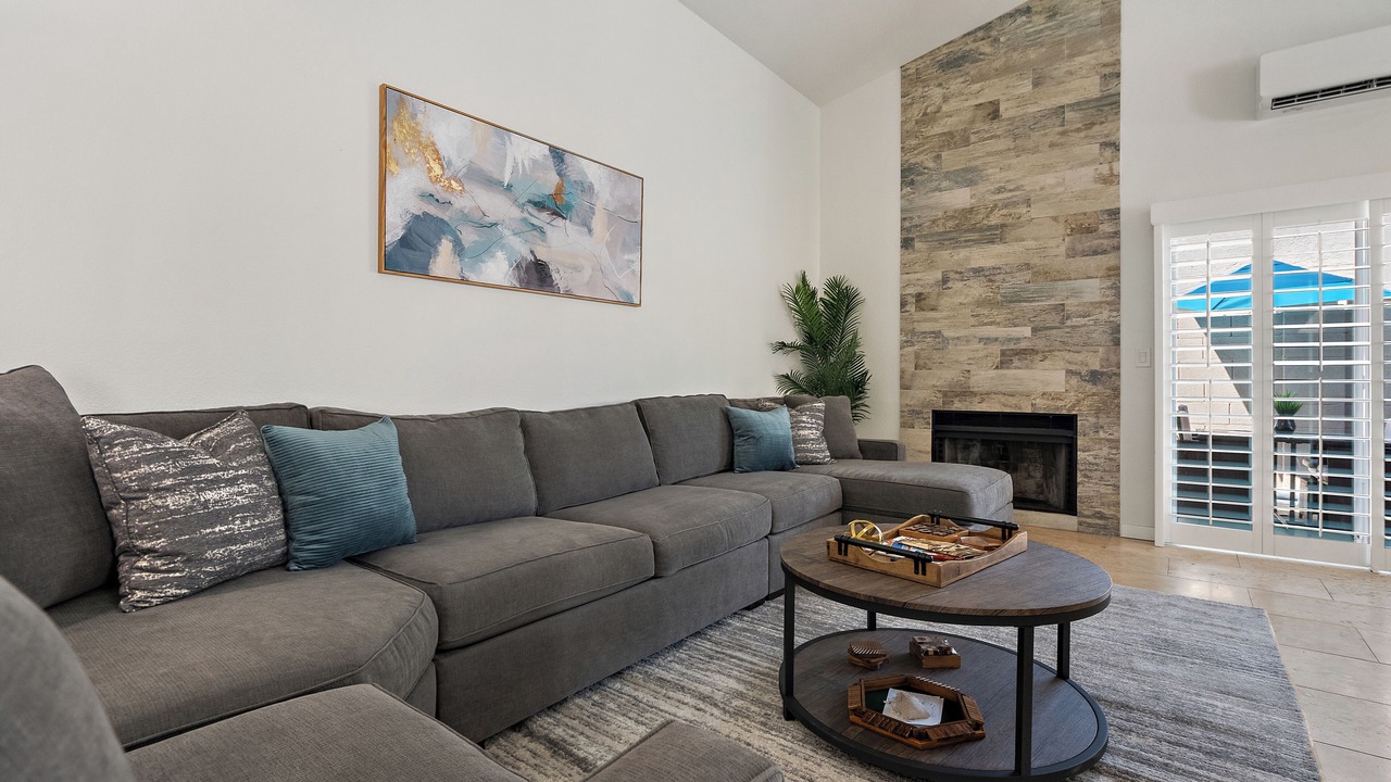 Photo of Livingroom in Paradise Valley Village