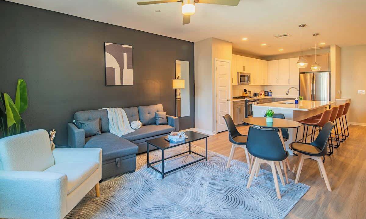 Photo of Livingroom in Orange Heights
