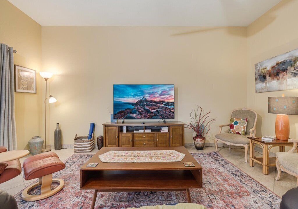 Photo of Livingroom in Villages of Green Valley