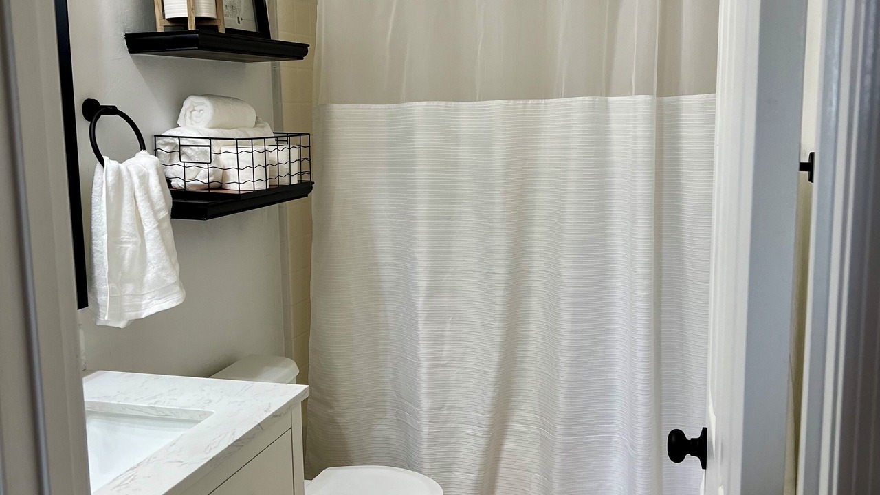 Photo of Bathroom in Green Valley