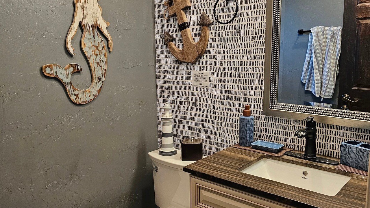 Photo of Bathroom in Parker Strip