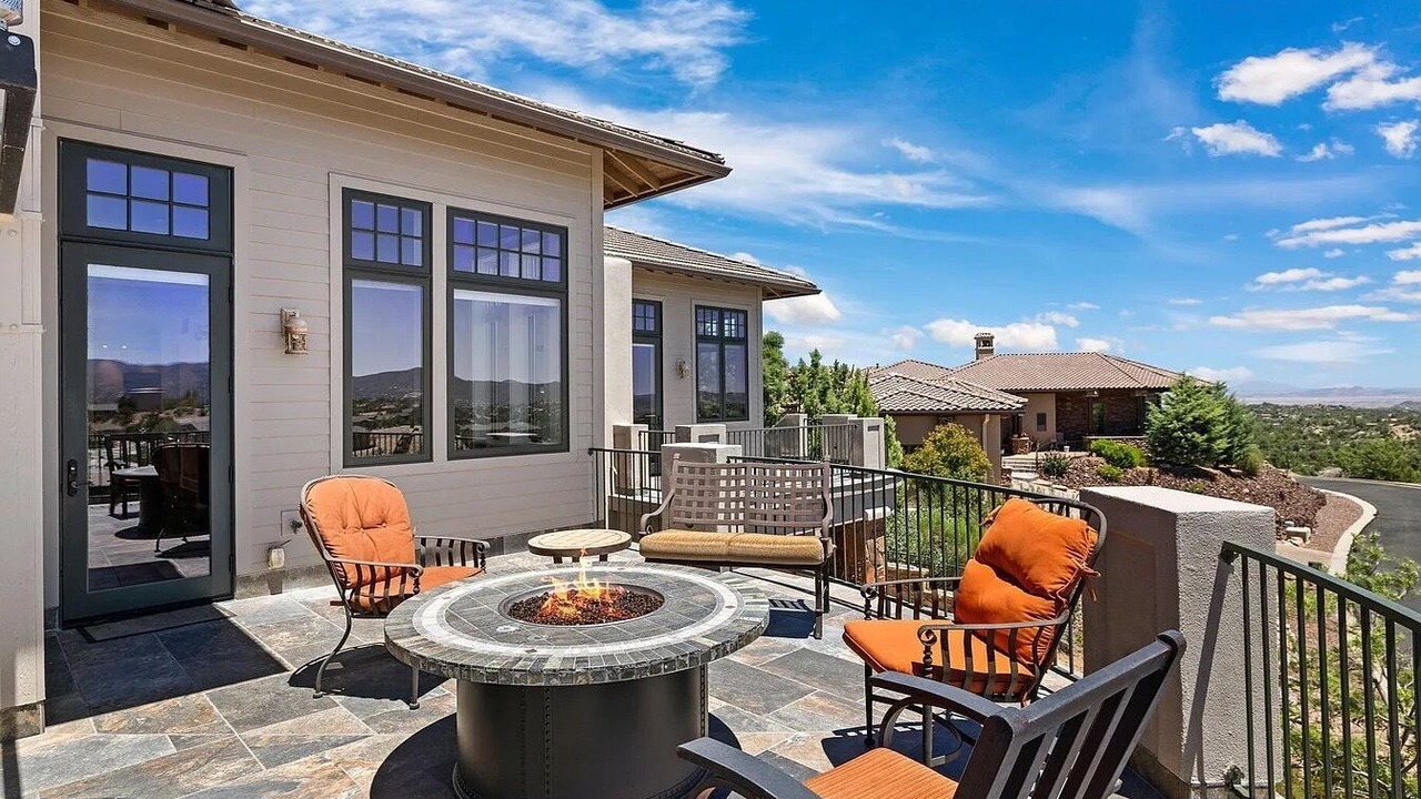 Photo of Patio Balcony in Forest Trails