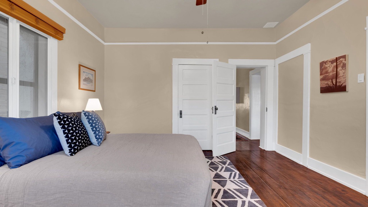 Photo of Bedroom in Iron Horse Historic District