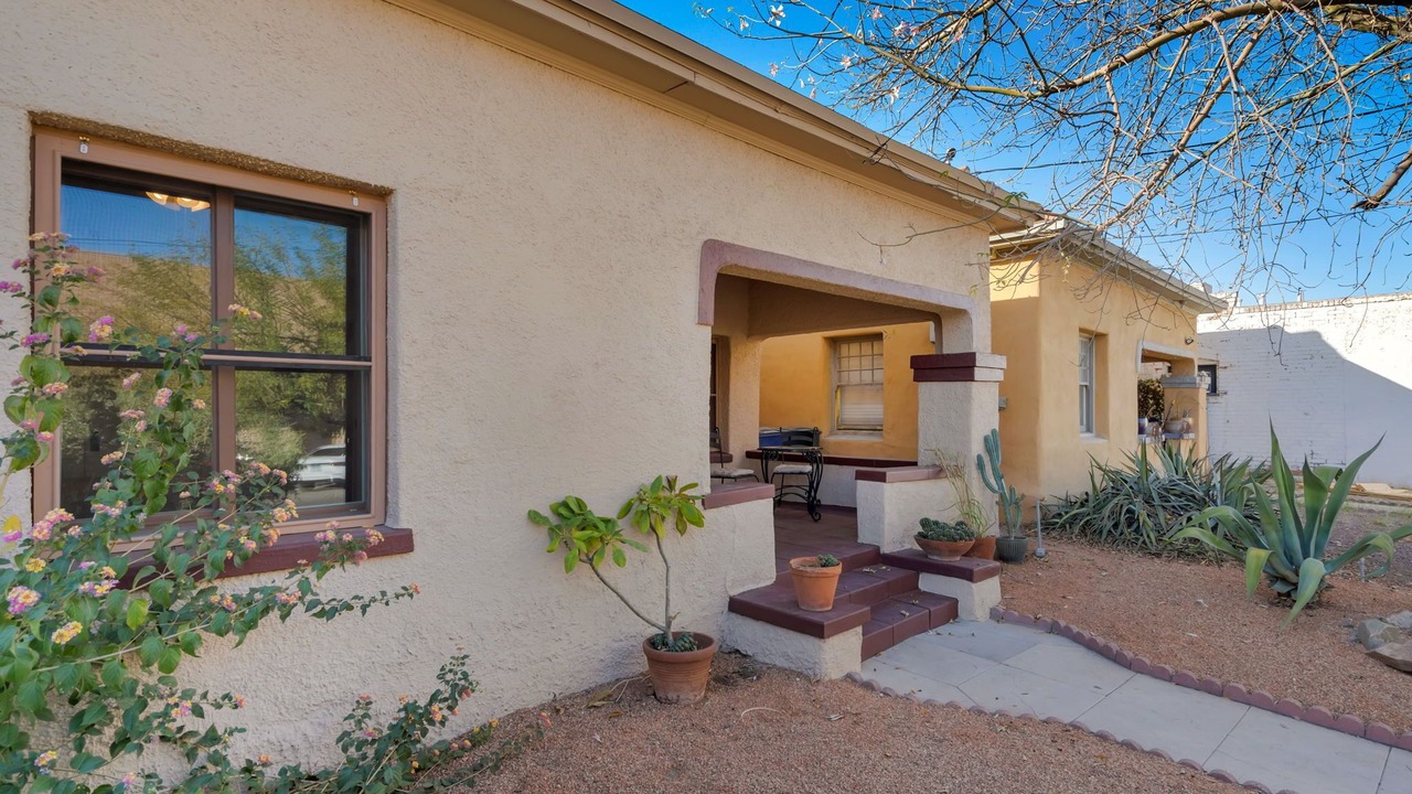 Photo of Patio Balcony in Iron Horse Historic District